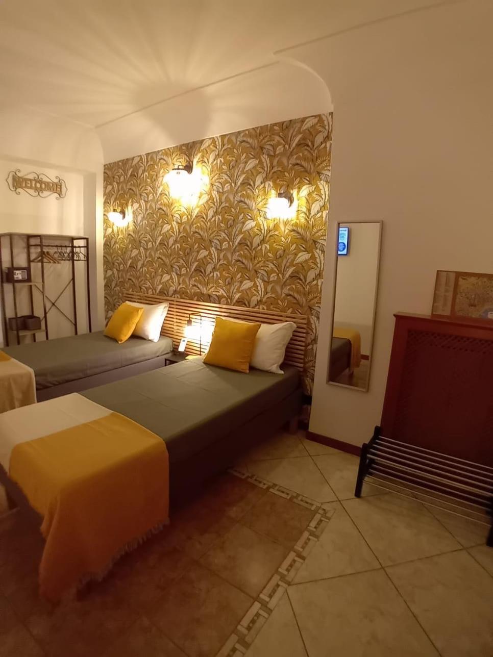 Affittacamere Reginella House Napoli